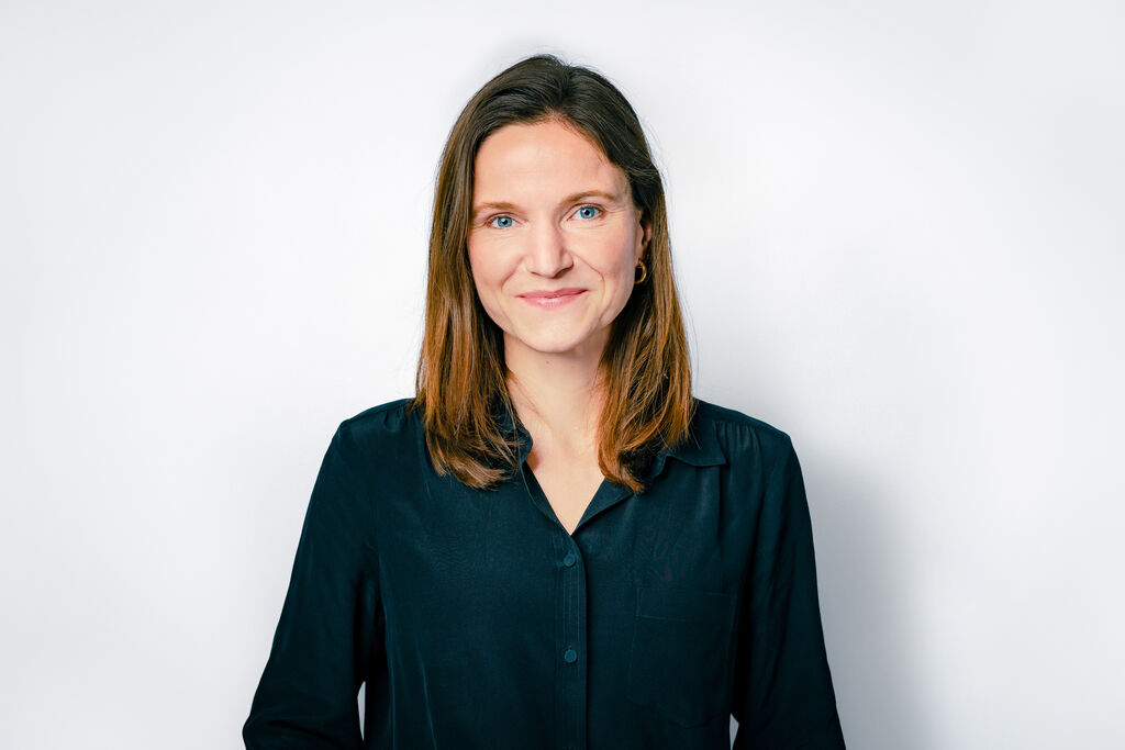 2023 11 30 Meta Design Isabelle Bethe2170 ret Medium Size1