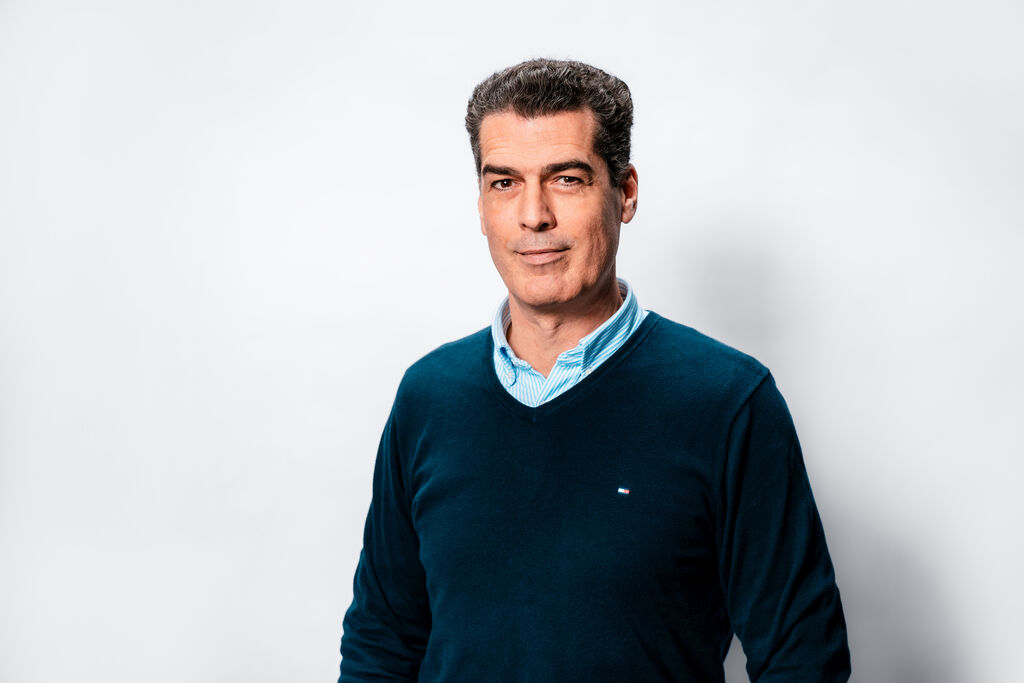 2023 11 30 Meta Design Marcel Coulon790 ret Medium Size