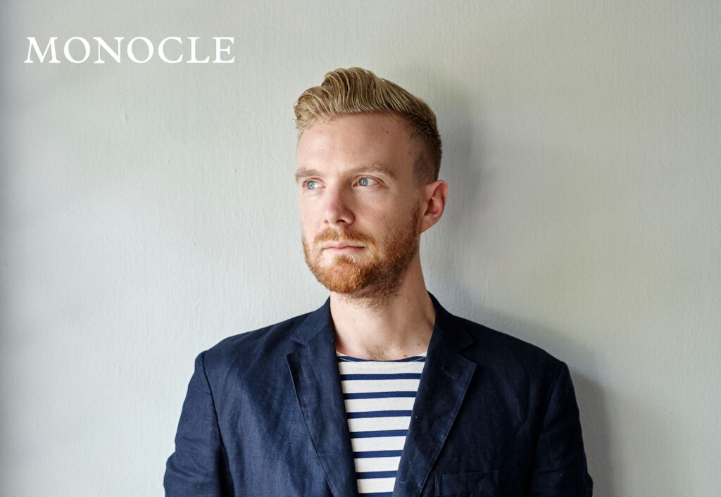 Nolan Giles monocle Zeichenfläche 1
